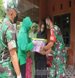 Persit Kodim Sragen gelar Jumat berkah ibu Hetty Andika perkasa