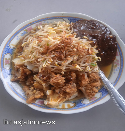 Lontong Balap Cak Nuryono Sedapnya Membuat Kesemsem