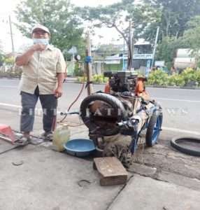 Jasa Tukang Tambal Ban yang Gesit Menghasilkan Ratusan Ribu Hanya 4 Jam