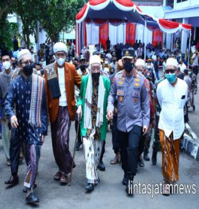 Apresiasi Ulama Di Banten Ikuti Vaksinasi, Kapolri: Kabar Baik dan Motivasi Bagi Masyarakat