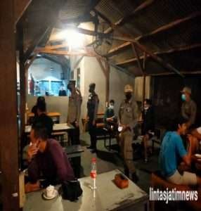 Libur Isra’ Miraj,Tim Pamor Keris Polres Gresik Memastikan Prokes