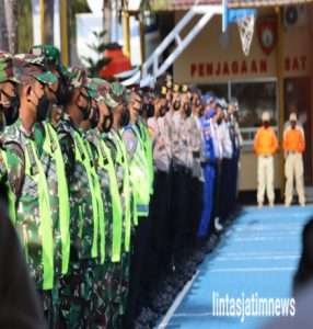 Dukung Operasi Keselamatan Semeru 2022, Dandim 0801 Pacitan Hadiri Apel Gelar Pasukan