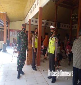 Ini Tujuan Babinsa Bersama Bhabinkamtibmas Dampingi Warga Terima Vaksin Boster