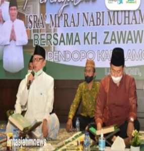 Inilah Tausiyah KH Zawawi Imron  Pada Peringatan Isra’ Mi’raj di Lamongan