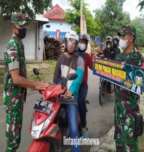 Hentikan Pengendara Tak Bermasker, Ini Yang Dilakukan Personil Koramil 24/Puhpelem