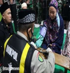 Laksanakan Program SULING, Kapolres Bondowoso dan Dandim Gelar Vaksinasi Kejar Herd Immunity