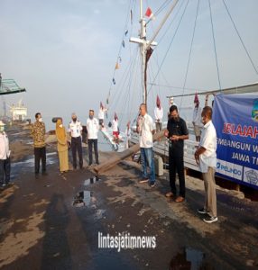 Kadis Budpar dan Ketua PWI Jatim Lepas Ekspedisi Phinisi Telusur Pulau-pulau di Sumenep