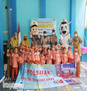 PAUD Aisyiyah dan TK ABA 1 Lamongan Gandeng Polres Lamongan adakan Polsanak