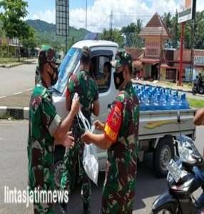 Harapan Babinsa Rutin Gelar Operasi Masker Kepada Warga