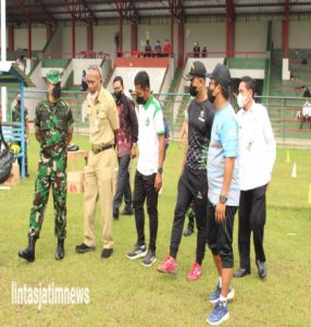 Dandim 0726/Sukoharjo pantau seleksi Sepak Bola Liga Santri Piala Kasad Kodim 0726/Sukoharjo