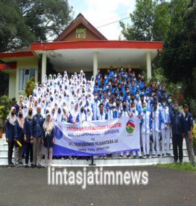 SMK MUHAMMADIYAH 1 SURABAYA : Kunjungan Industri ke Pabrik Teh Rolas Lawang Malang