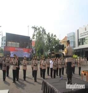 Kapolrestabes Surabaya Lantik 11 Pejabat Baru