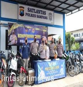 Jelang Bulan Suci Ramadhan, Polres Sampang Amankan 40 Ranmor di Arena Balap Liar