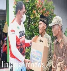 Danrem 081/DSJ Bawa Senyum dan Kehahagiaan Bagi Masyarakat di Kaki Gunung Lawu