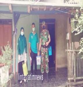 Mudahkan Warga Dapatkan Vaksin, Koramil 08/Giriwoyo Dengan Puskesmas Datangi Rumah Warga