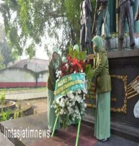 HUT ke 76 Persit Tahun 2022, Persit KCK Cab XVI Kodim Ponorogo Gelar Ziarah dan Tabur Bunga