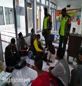 Percepat Vaksinasi Booster, Kodim 0801/Pacitan Sasar Jamaah Sholat Tarawih