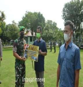 Cairkan BTPKLWN TNI Tahun 2022, Dandim 0802/Ponorogo Pimpin Penyerahan Secara Simbolis