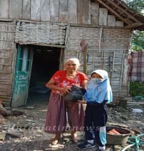 SD Muhammadiyah 1 Ngimbang Berbagi