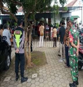 Guna Berikan Kenyamanan Saat Ibadah, Ini Yang Dilakukan Personil TNI Polri