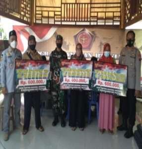 Wujud Peduli, Koramil 0801/03 Arjosari Salurkan Program Bantuan BTPKLWN TNI Tahun 2022