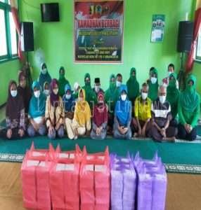 Ramadhan Berbagi, Kodim 0801 Pacitan Dan Persit KCK Cabang XV Dim 0801 Pacitan Kunjungi Panti Jompo