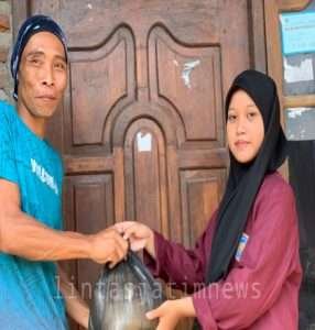 Safari Dakwah Ramadan, Door to Door Beri Sembako Kepada Warga