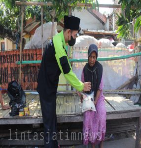 Dompet Dhuafa Mulai Distribusikan Zakat Fitrah Kepada Masyarakat Kronjo di Pertengahan Ramadan