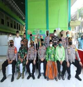PJU Polda Jatim Cek Vaksinasi di PCNU Gresik