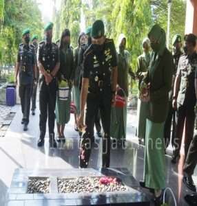 Peringati HUT ke 56, Korem 074/Warastratama Gelar Ziarah Rombongan