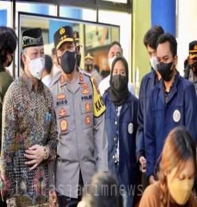 Polda Jatim Kolaborasi Dengan BEM Unair Gelar Vaksinasi Booster Bagi Mahasiswa