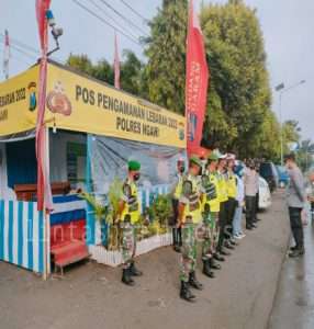 Demi kelancaran dan kenyamanan  Mudik Lebaran tahun 2022, Anggota Koramil Padas Laksanakan Pengamanan
