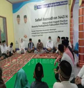 Kasdim 0801/Pacitan Bersama Unsur Forkopimda Hadiri Safari Ramadhan