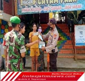 Babinsa Koramil Kendal laksanakan  Pengamanan  tempat wisata Gayam park