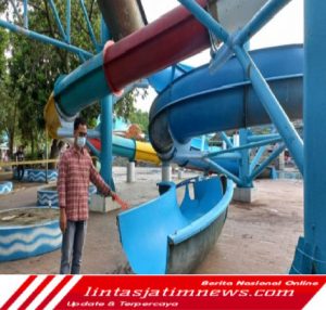 Tragedi Ambrolnya Papan Seluncur Kolam Renang  Kenpark Surabaya