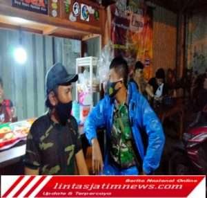 Hujan Bukan Halangan Untuk Piket Koramil 03/Serengan patroli Dengan Linmas