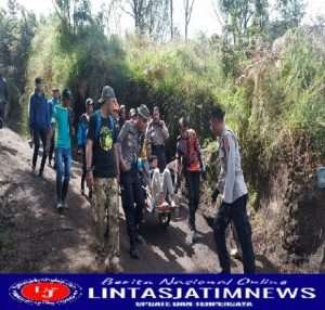 Polres Bondowoso dan Tim Evakuasi Temukan Pendaki Gunung Ijen yang Hilang Dalam Kondisi Selamat