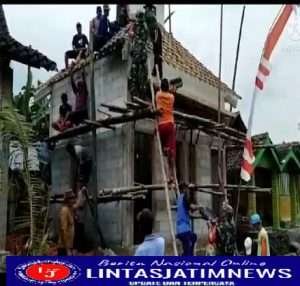 Hidupkan Semangat Gotong Royong, Babinsa Koramil Kwadungan Bersama Warga Lakukan Kerja Bakti