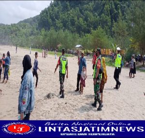 Yakinkan Keamanan, Babinsa Koramil 0801/07 Ngadirojo Pantau Liburan Di Pantai Soge