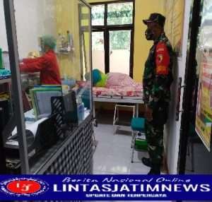 Dukung Program Keluarga Berencana, Anggota Koramil Kwadungan Pantau Kegiatan KB Kes