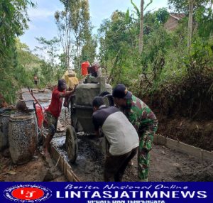 Tidak Hanya Meninjau Sasaran, Danton SSK TMMD ke 113 Kodim 0802/Ponorogo Juga Turut Bekerja