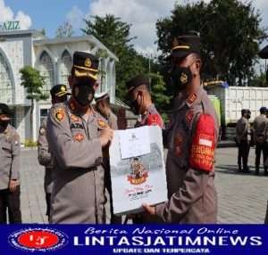 Kapolres Gresik Memberi Surprise kepada Anggota yang Berulang Tahun