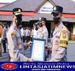 Aksi Heroik Bhabinkamtibmas Selamatkan Warga yang Hendak Bunuh Diri Berbuah Penghargaan