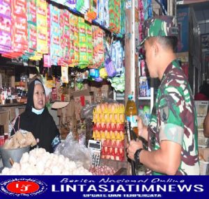 Stabilkan Harga Minyak Goreng, Danrem 081/DSJ Blusukan di Pasar Besar madiun