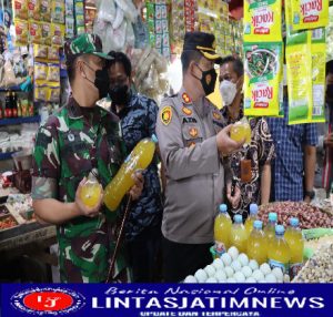 Kapolres dan Dandim Gresik Sidak Harga Minyak Goreng di Pasar Tradisional