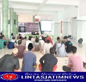 PHBI Masjid Taqwa Sedayulawas Brondong Lamongan Mengadakan Pelatihan Penyembelihan Hewan Qurban Bersama Tim JULEHA Lamongan