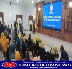 Inilah Pesan Khofifah kepada Alumni Unair Sidoarjo