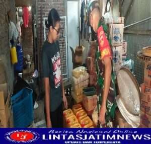 Datangi Pedagang, Babinsa Tanyakan Langsung Harga Minyak Goreng