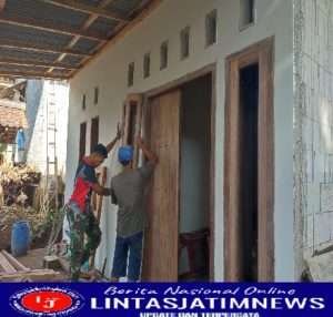 TMMD ke 113 Kodim Ponorogo : Hari Ini Proyek RTLH Milik Imam Prayogo Sudah Terpasang Daun Jendela