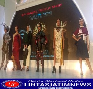 Prodi Pendidikan Tata Busana Unesa Adakan Fashion Show di Ciputra World